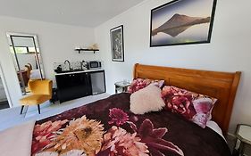 Tranquil Guest Suite New Plymouth